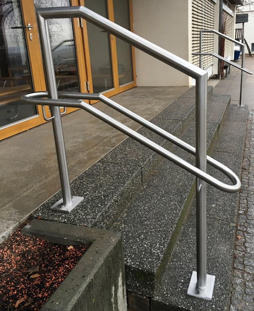 Handlauf aus Edelstahl